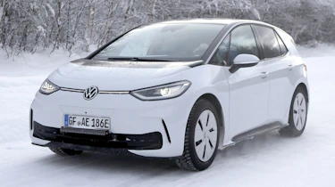 Volkswagen ID3 facelift spyshot 2