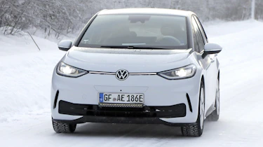 Volkswagen ID3 facelift spyshot 1