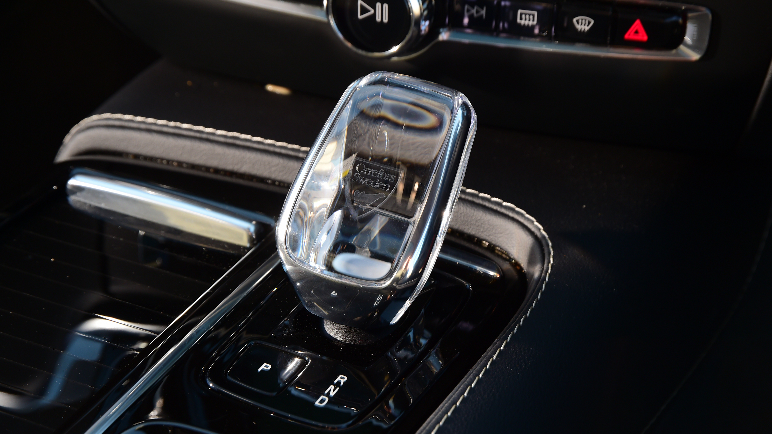 Volvo V60 - gear selector