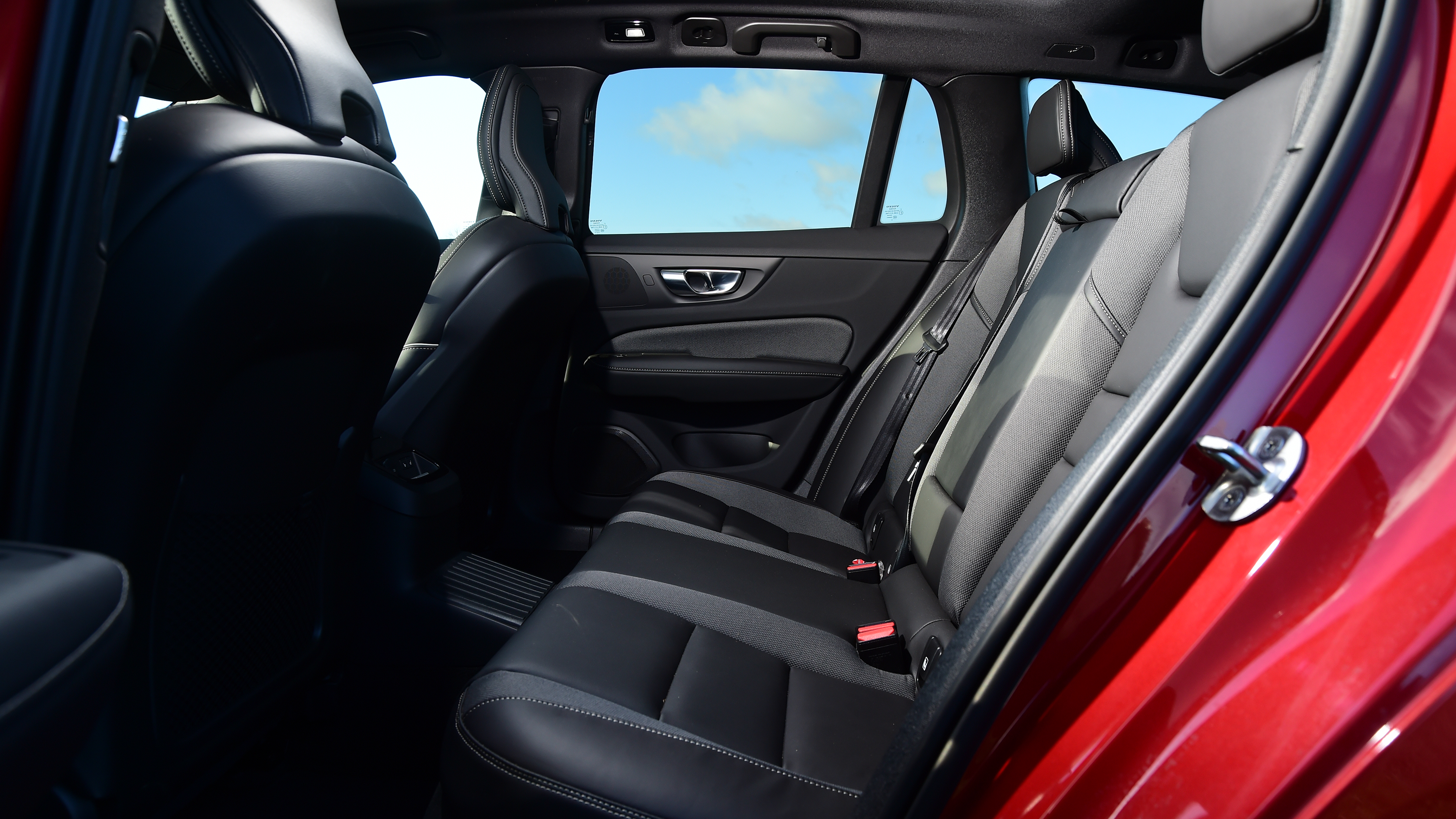 Volvo V60 - rear seats