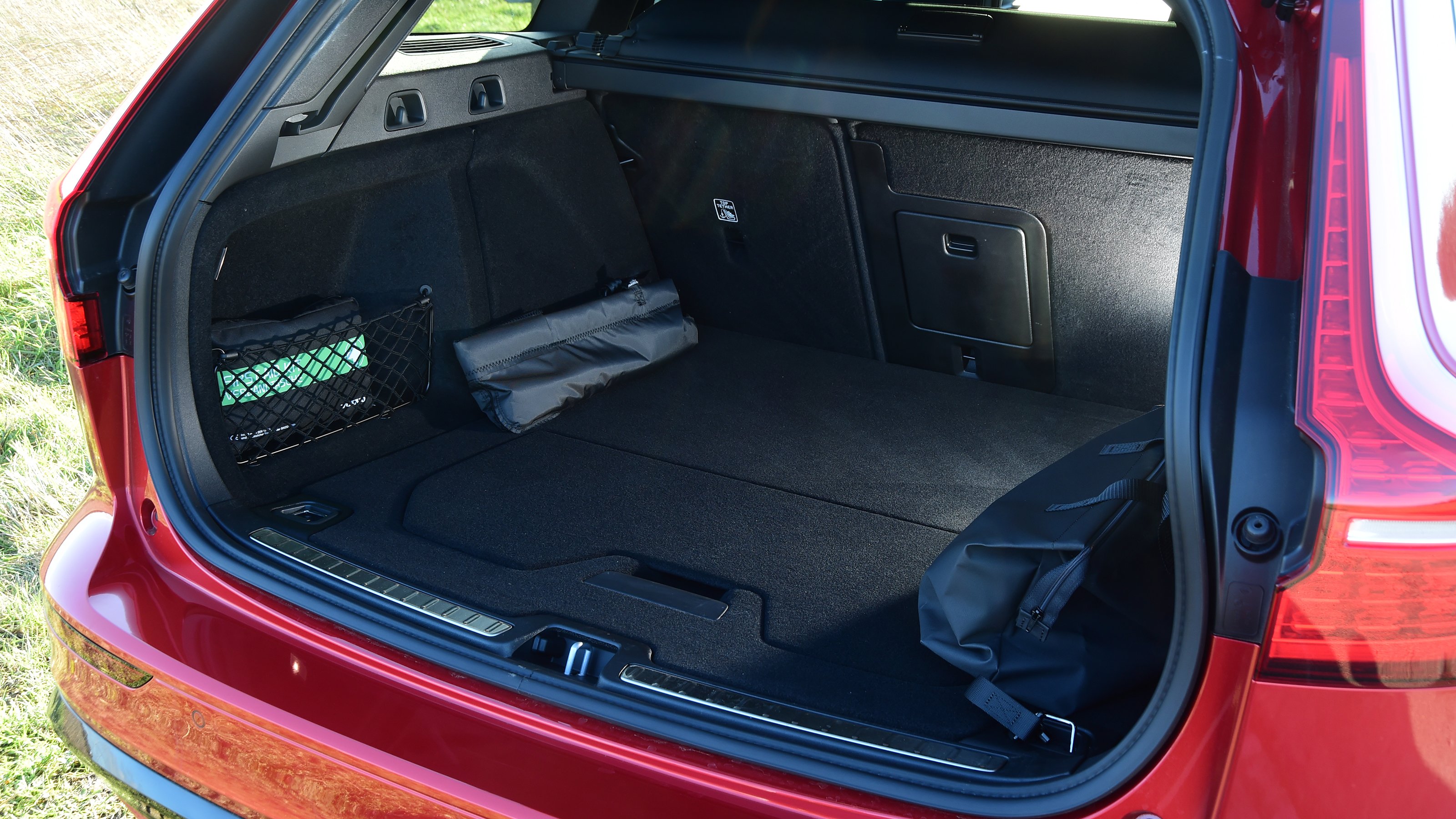 Volvo V60 - boot