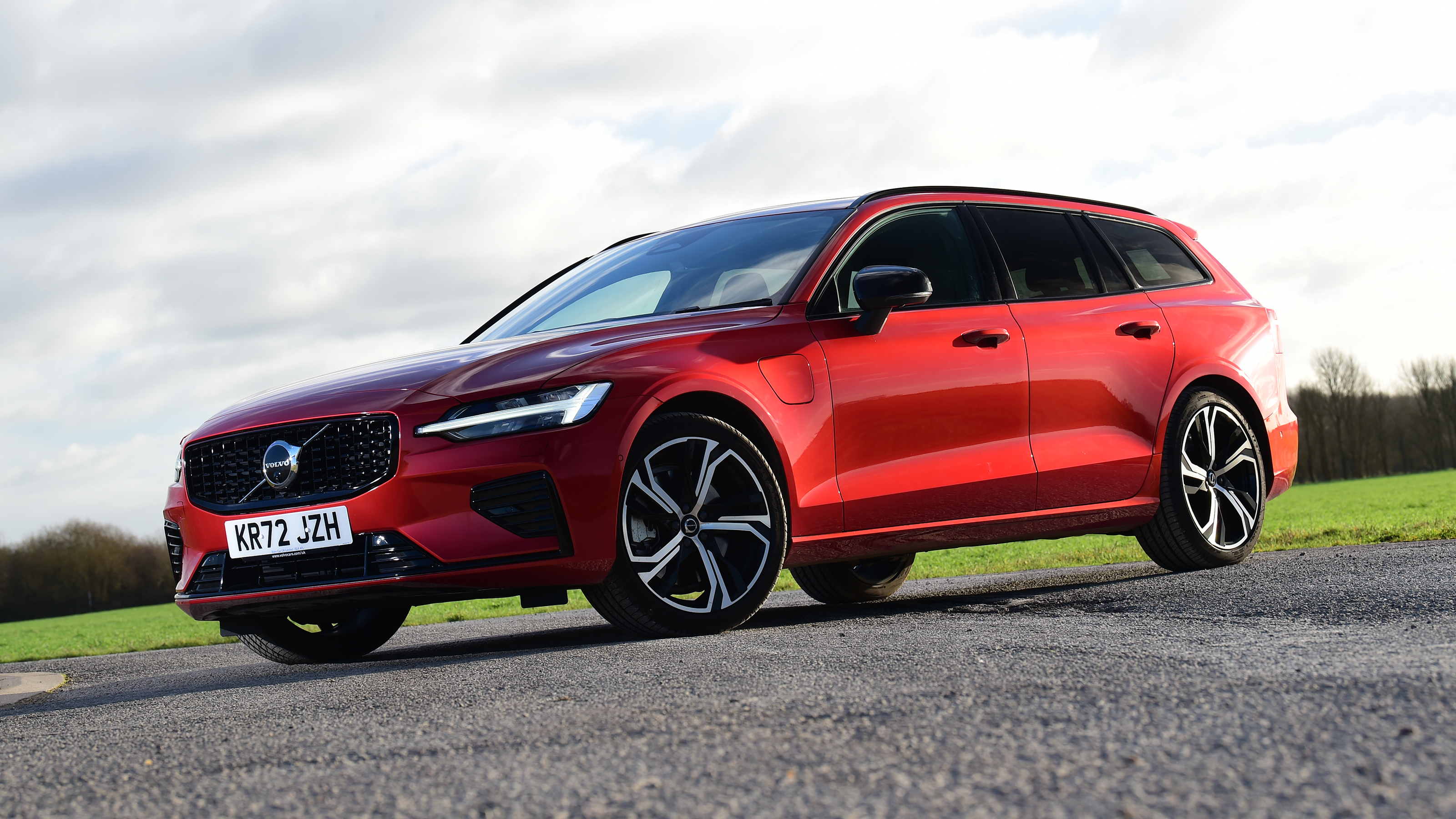 Volvo V60 - front static