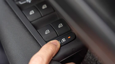 Volvo XC40 Recharge Plus long termer - first report window