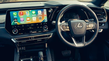 Lexus RX450+ - dashboard