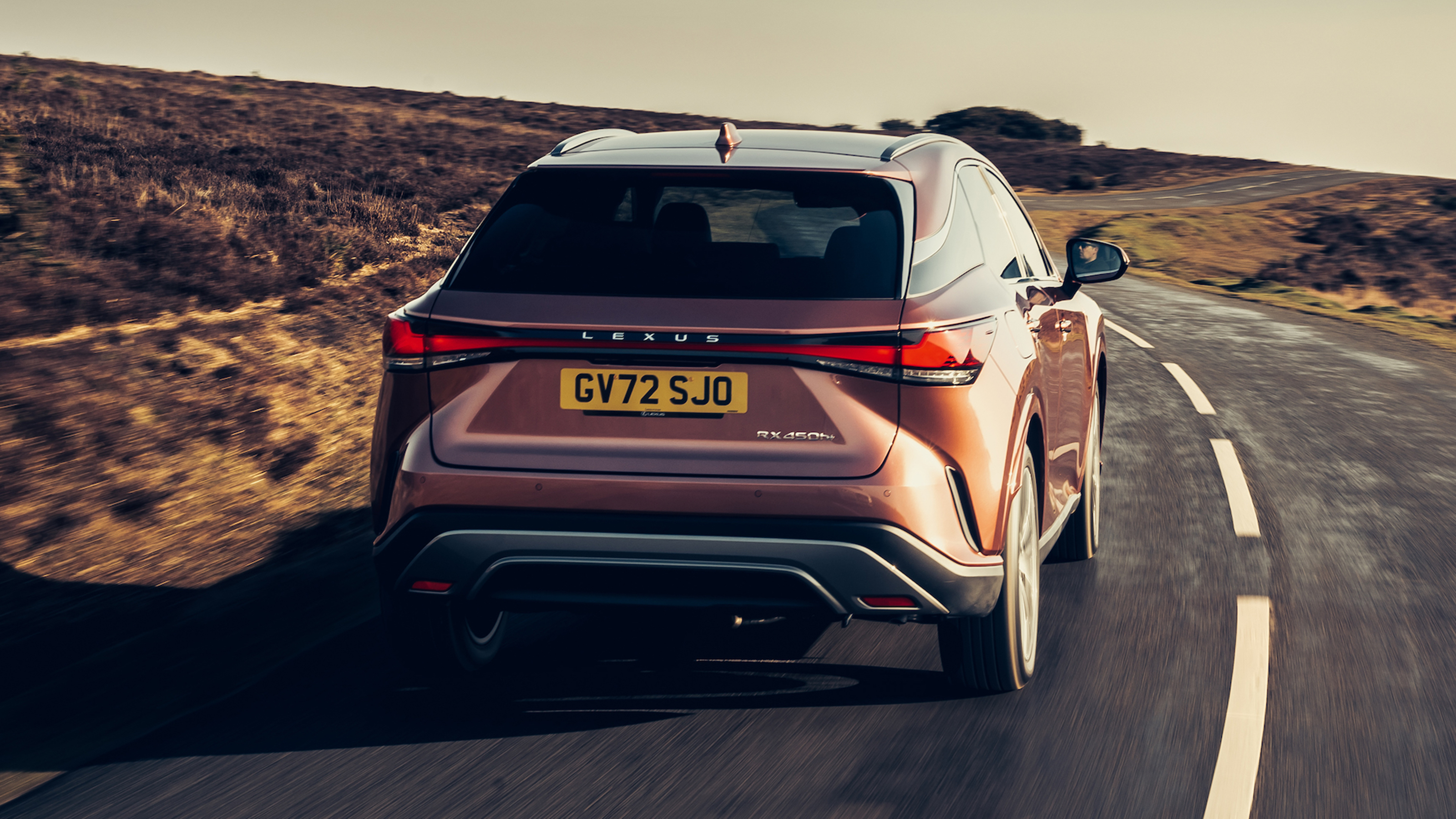 Lexus RX450+ - rear tracking