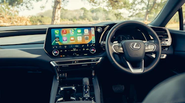Lexus RX450+ - interior