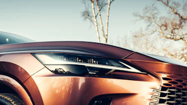 Lexus RX450+ - headlight