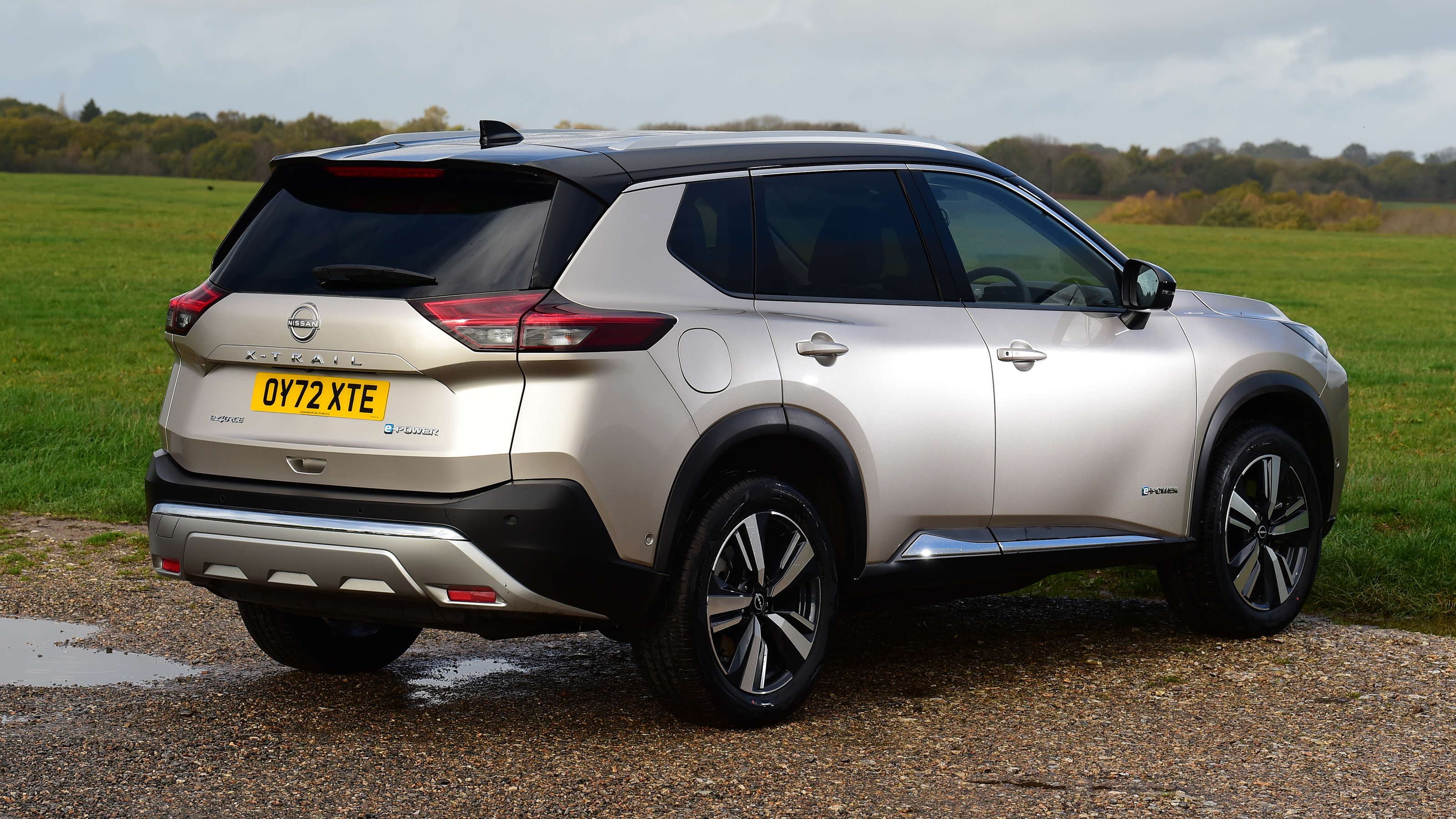 Nissan X-Trail - rear static