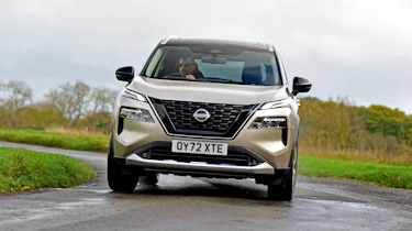 Nissan X-Trail - front cornering