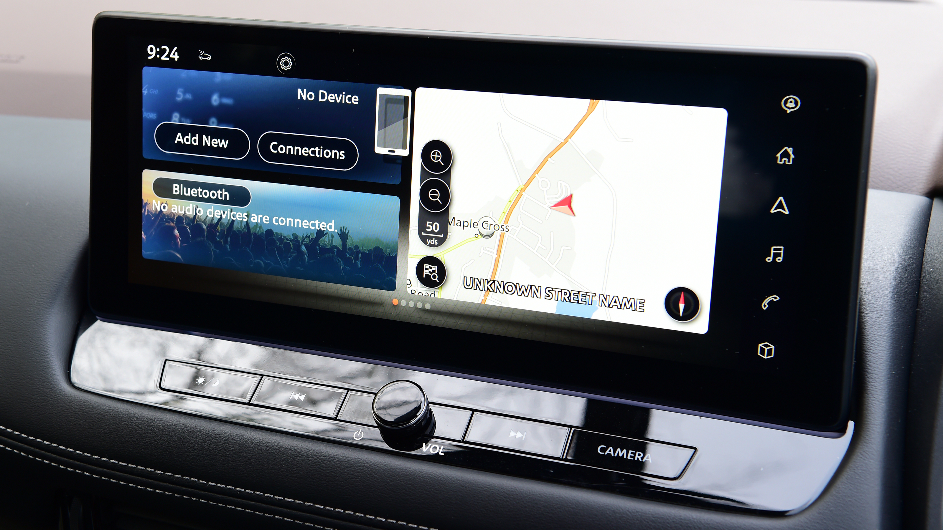 Nissan X-Trail - infotainment screen (homepage)