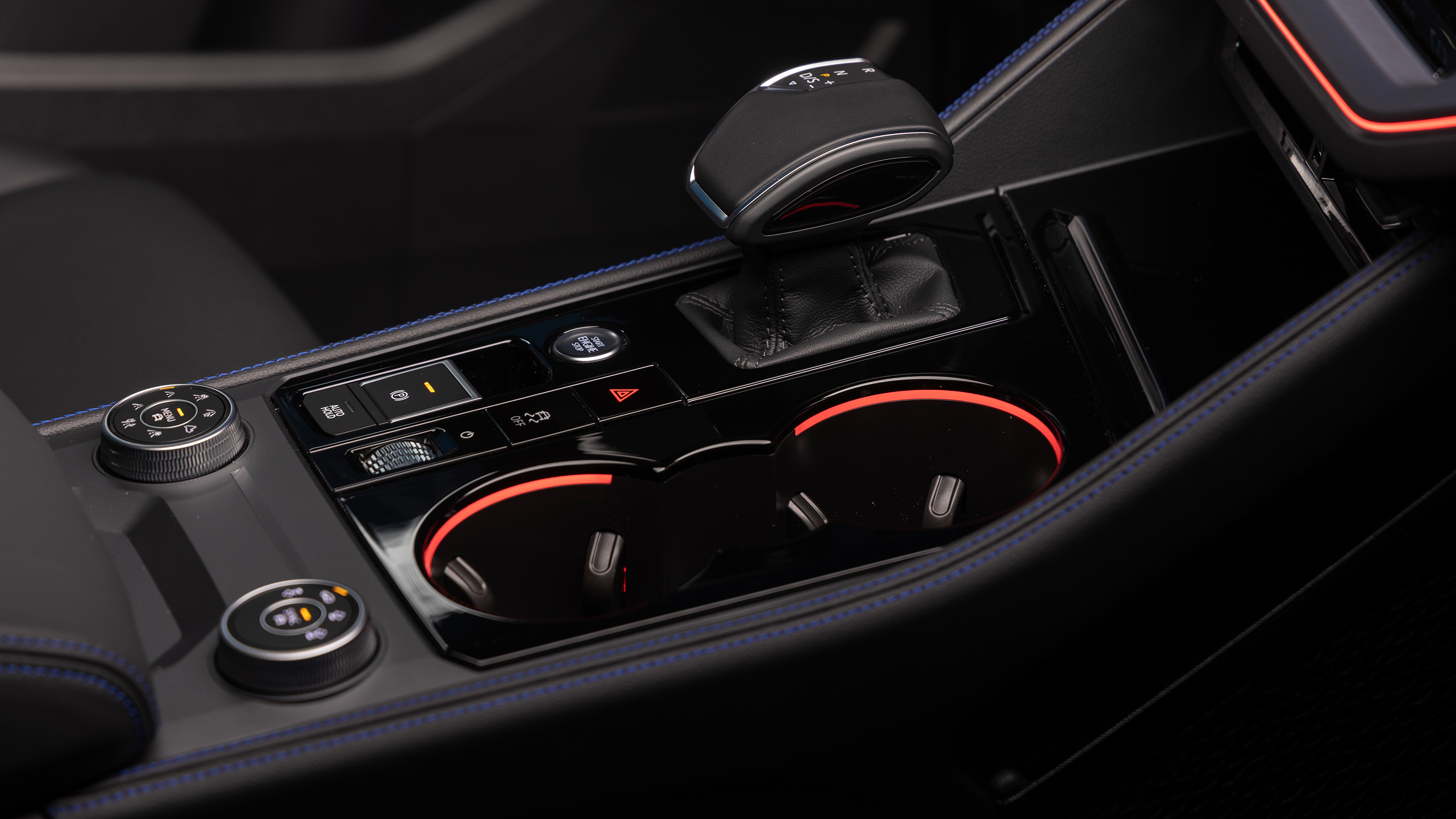 2023 Volkswagen Touareg - gear selector