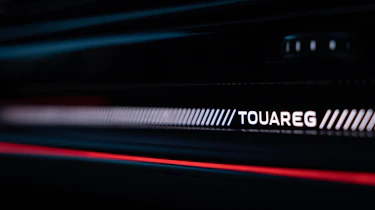 2023 Volkswagen Touareg - dashboard badge