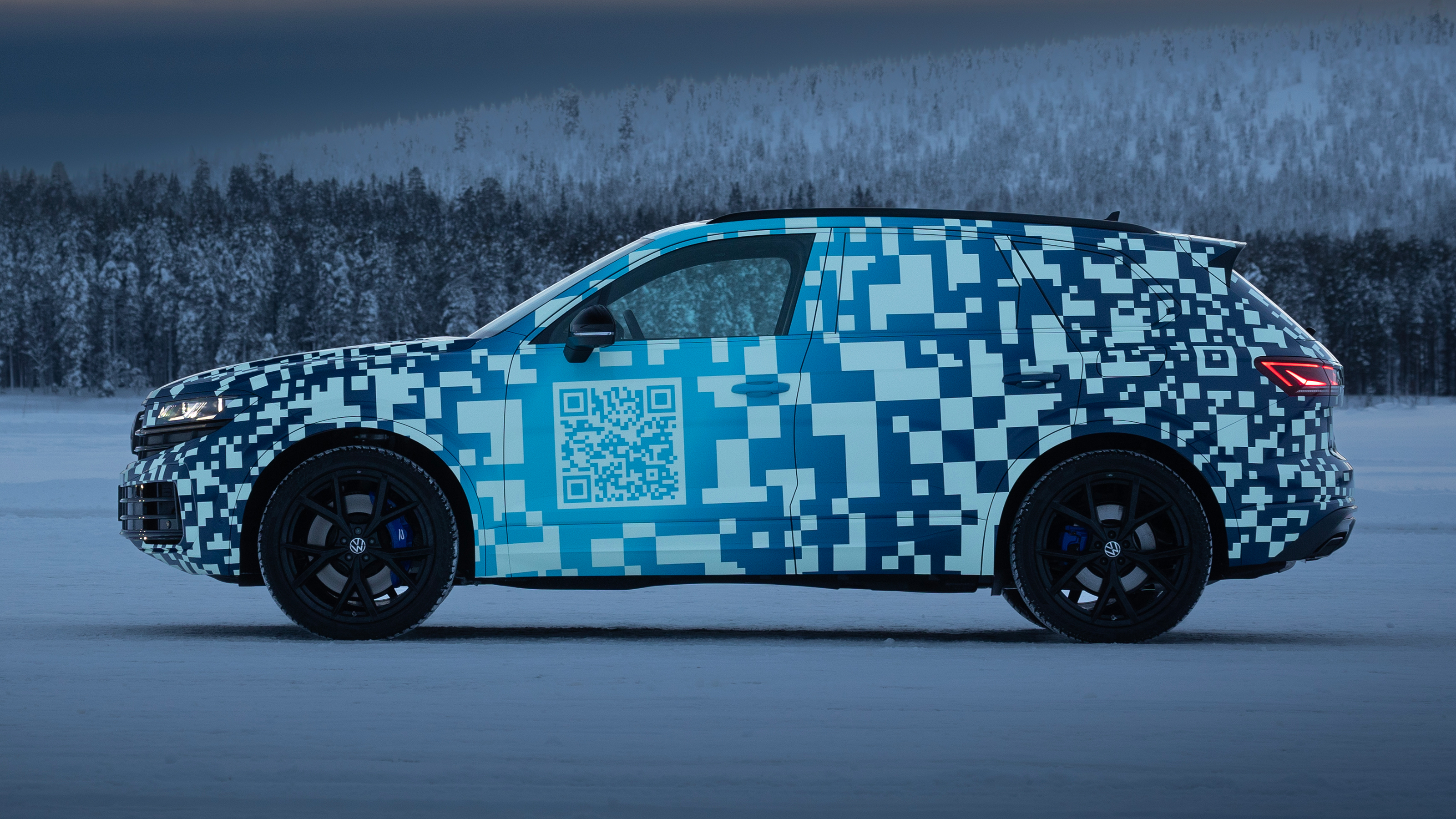 2023 Volkswagen Touareg - side static