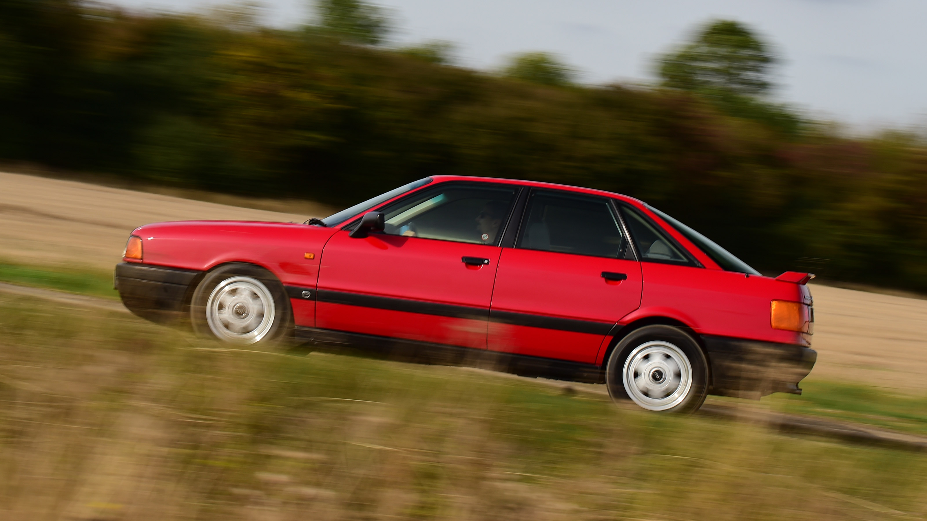 Audi 80 - side