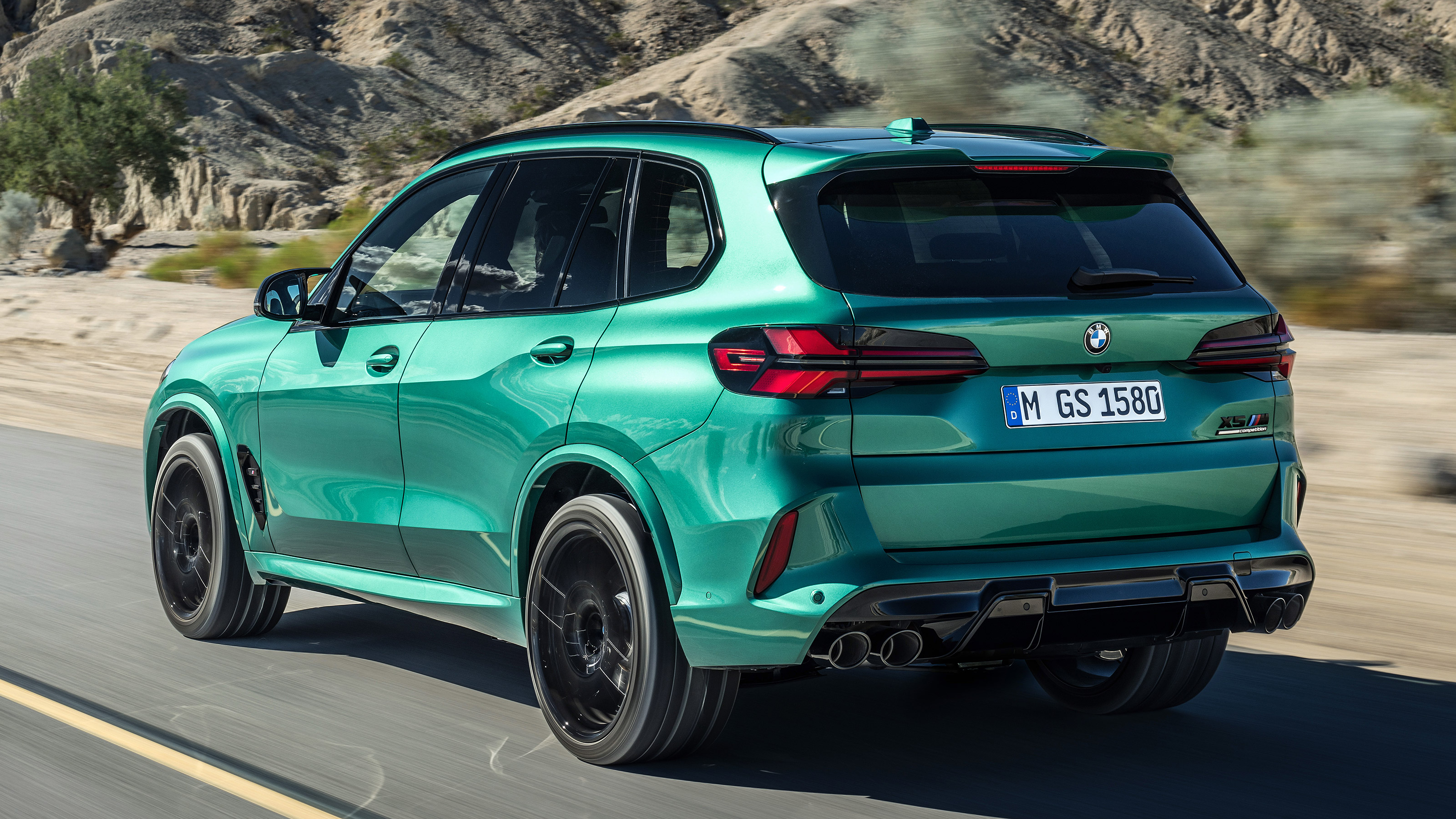 BMW X5 M - rear