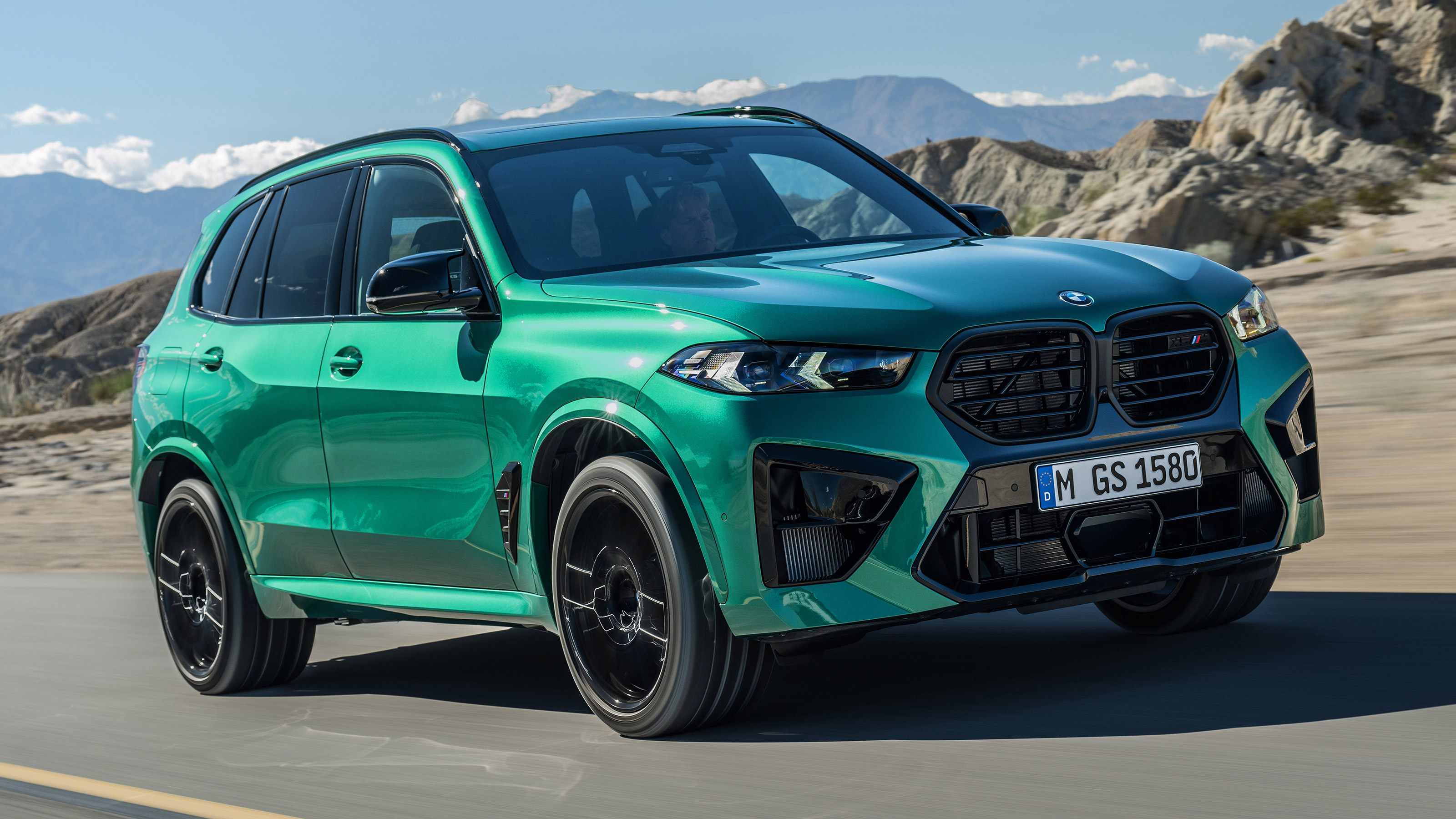 BMW X5 M - front