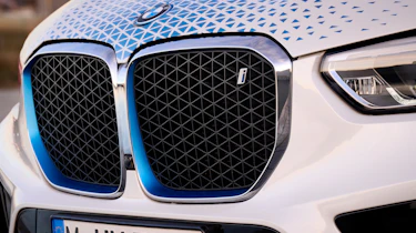BMW iX5 Hydrogen - grille