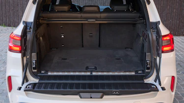 BMW iX5 Hydrogen - boot
