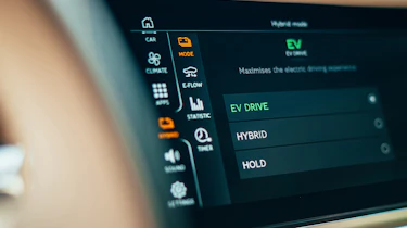 Bentley Flying Spur Hybrid - touch controls