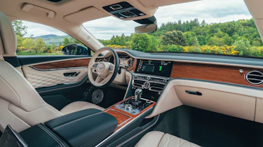 Bentley Flying Spur Hybrid - interior