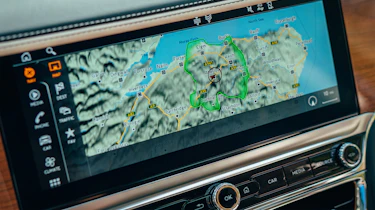 Bentley Flying Spur Hybrid - infotainment screen