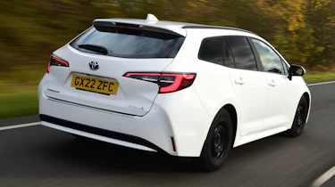 Toyota Corolla Commercial - rear tracking