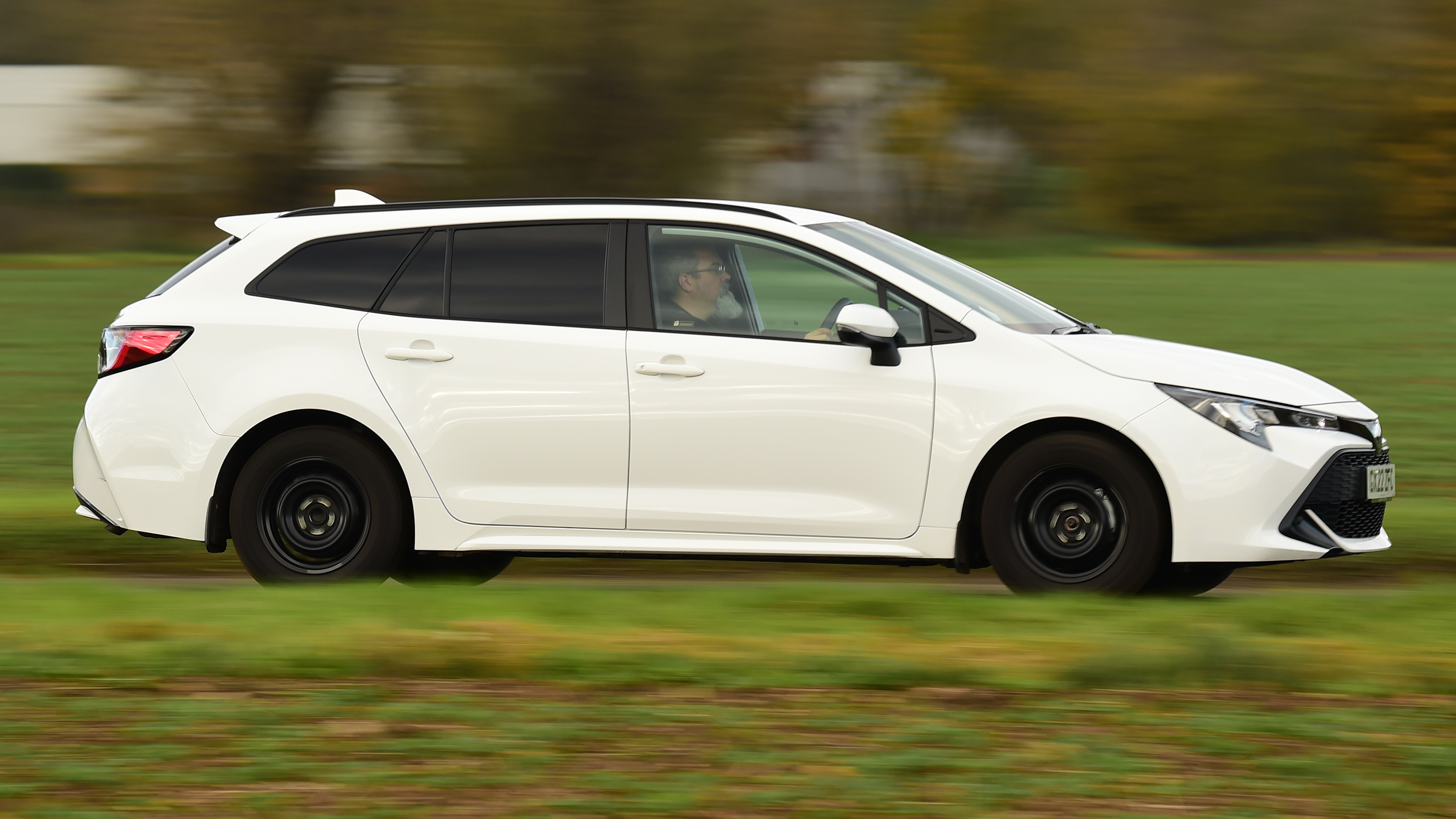 Toyota Corolla Commercial - side tracking