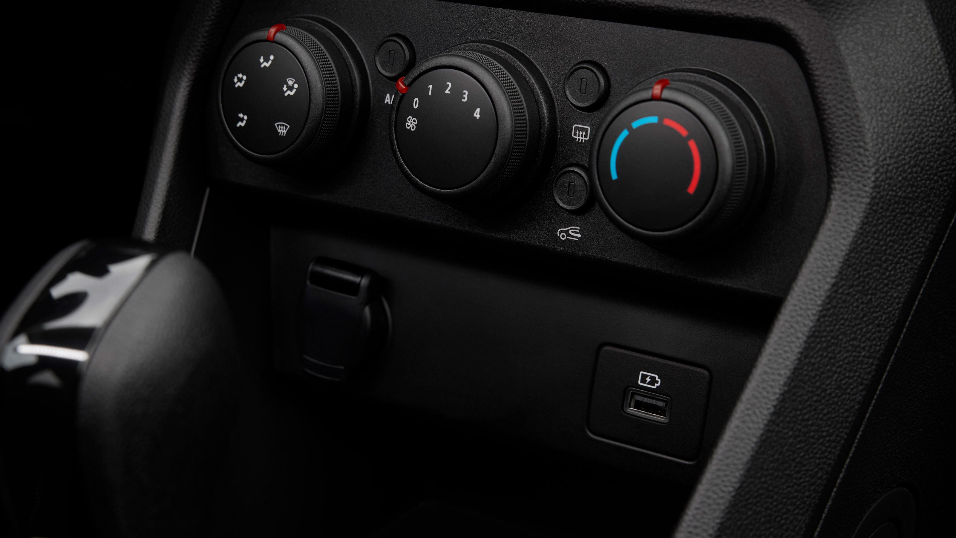 Dacia Jogger Hybrid 140 - controls