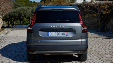 Dacia Jogger Hybrid 140 - full rear