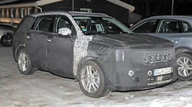 Kia Sorento facelift (camouflaged) - front angle
