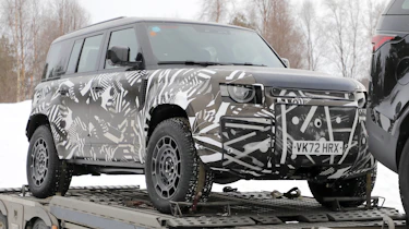Land Rover Defender SVX - front
