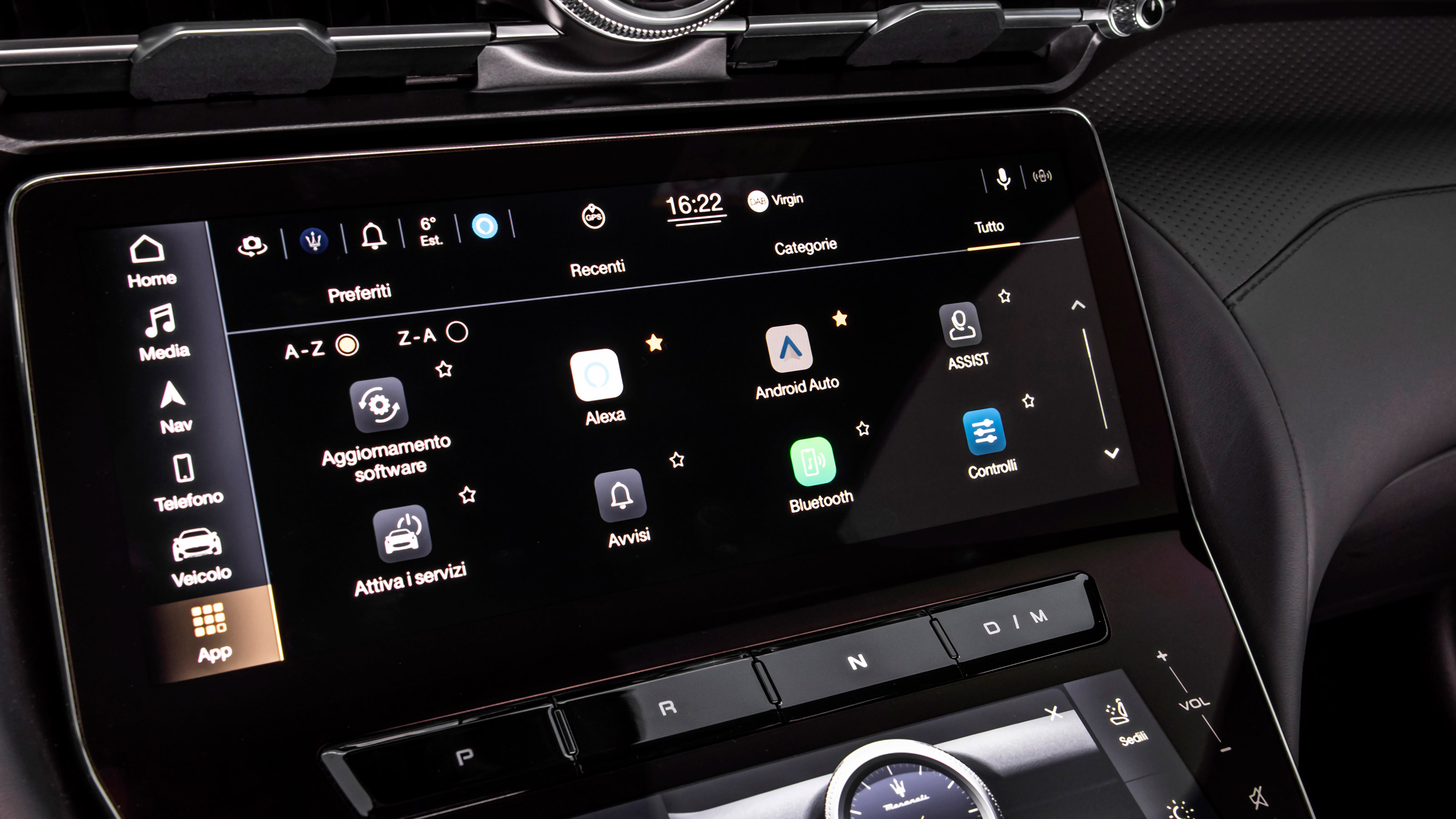 Maserati GranTurismo - screen