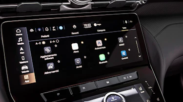 Maserati GranTurismo - screen