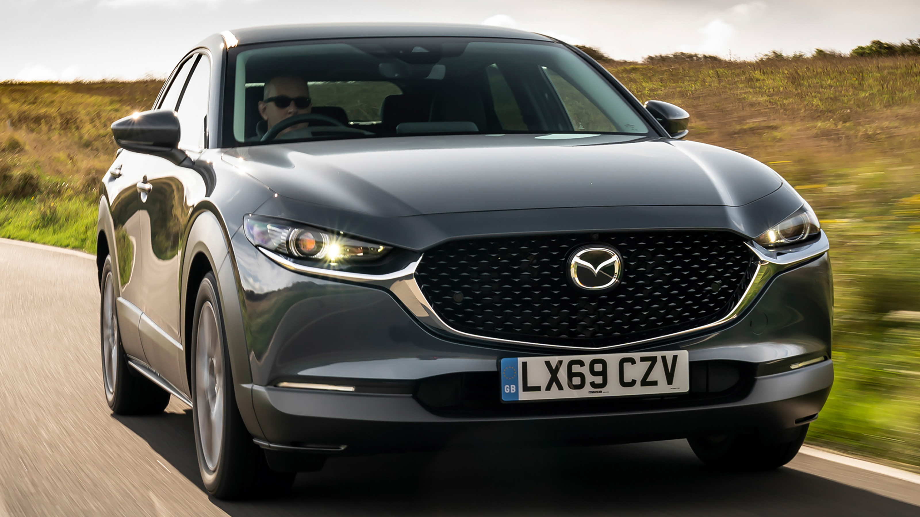 Mazda CX-30 - tracking