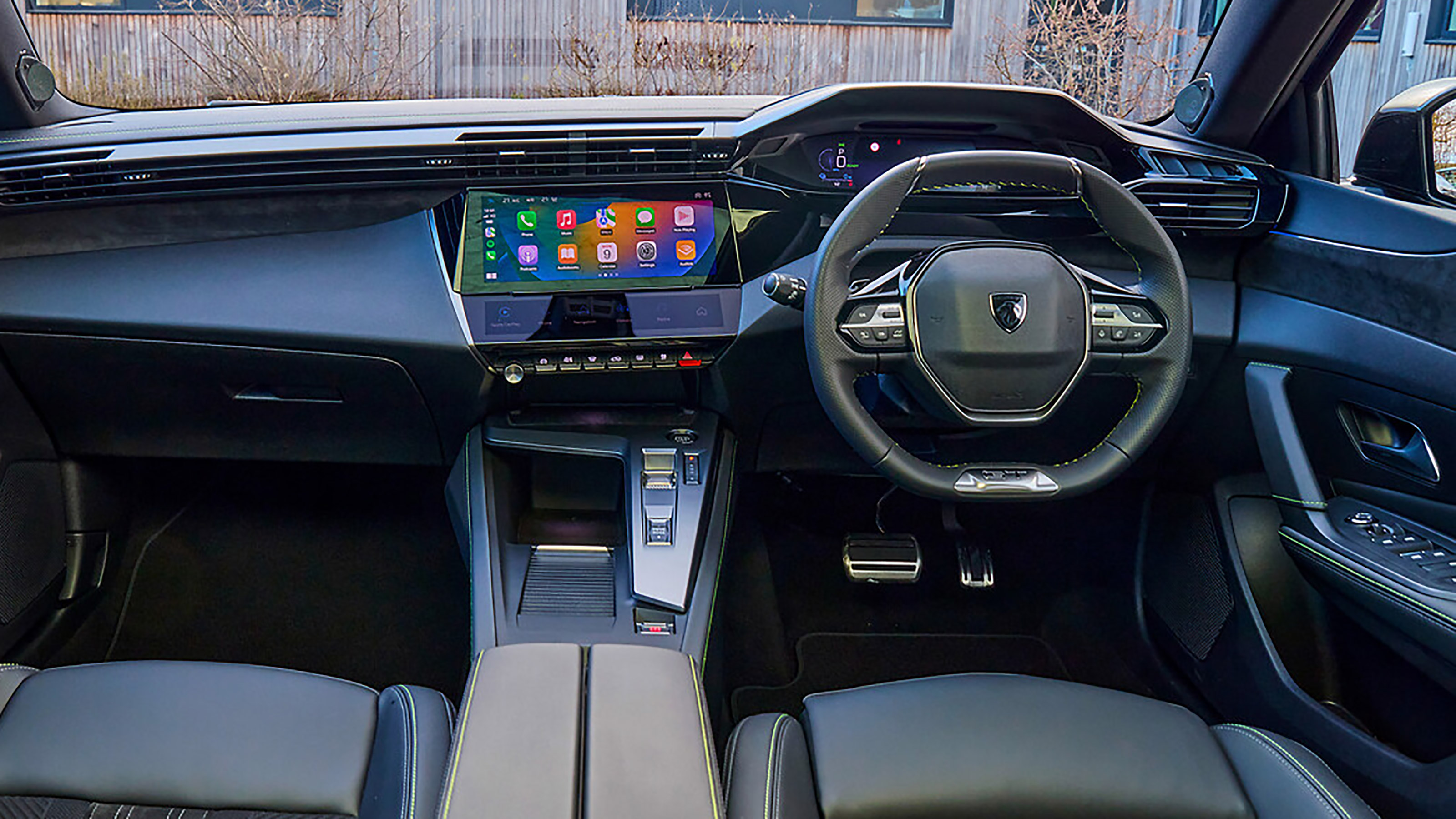 Peugeot 408 UK - dash