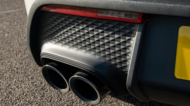 Porsche Macan T - exhaust tips