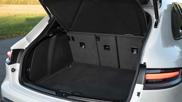 Porsche Macan T - boot