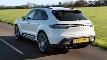 Porsche Macan T - rear tracking