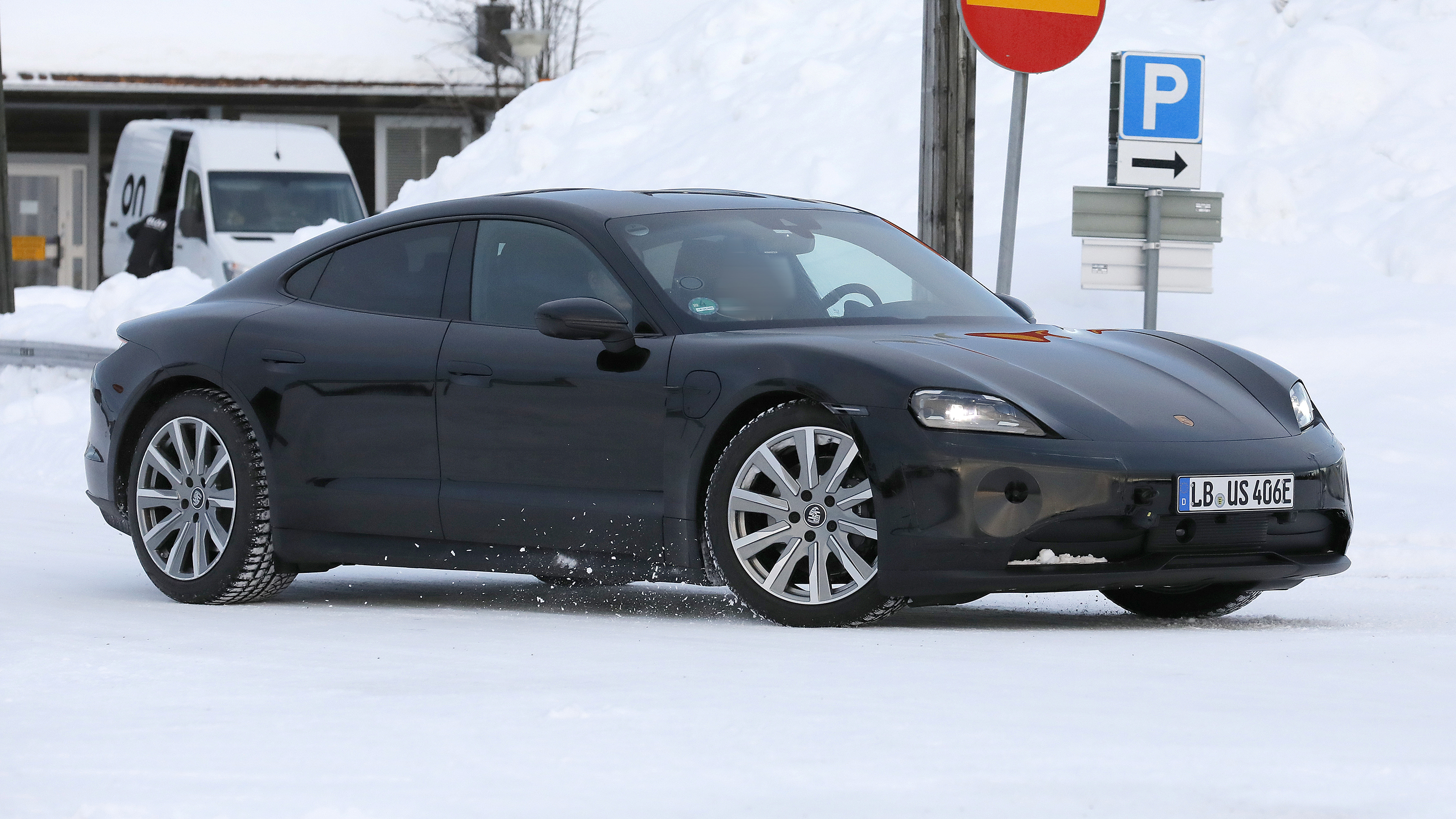 Porsche Taycan facelift (camouflaged) - front cornering