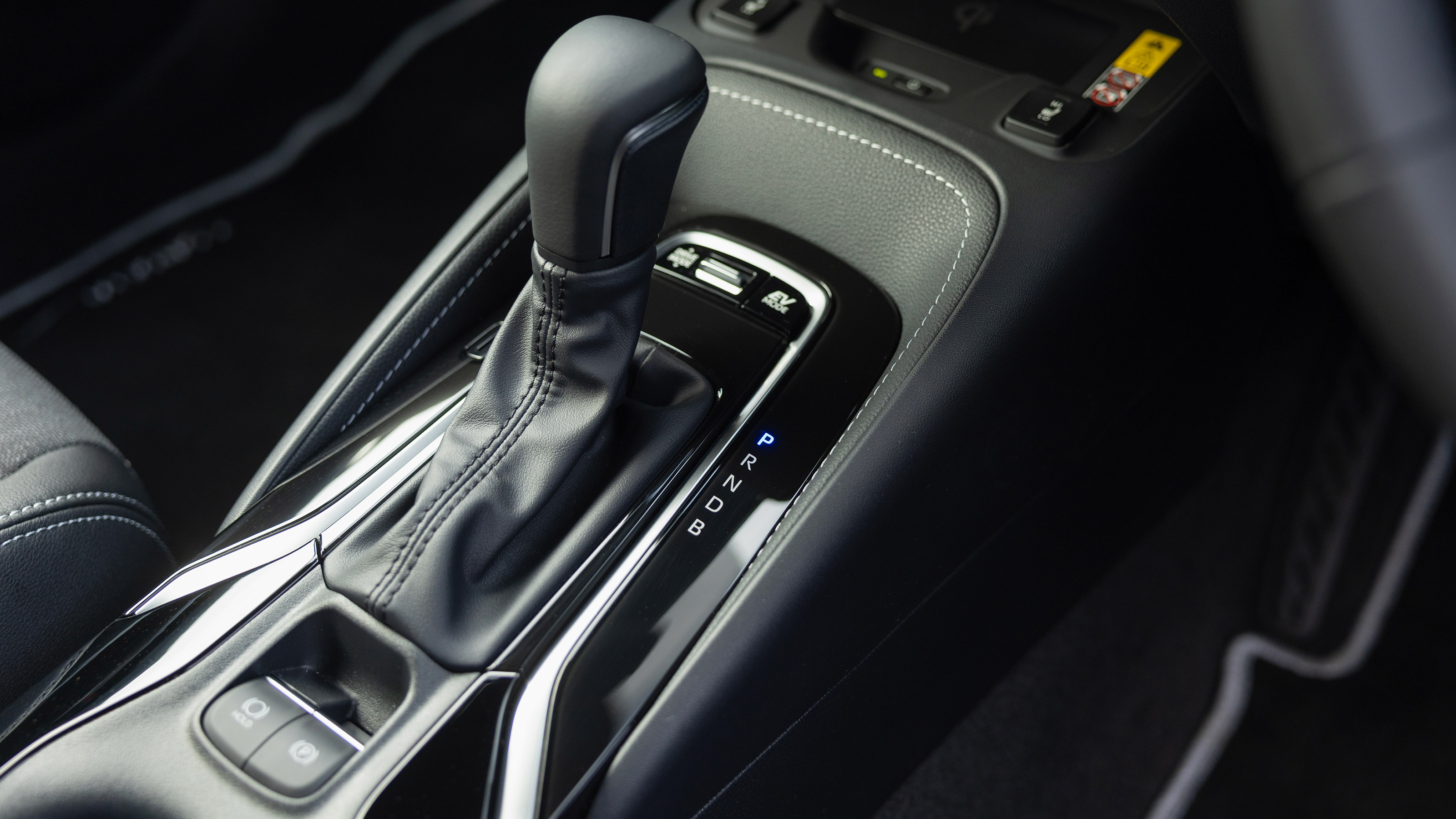 Toyota Corolla facelift - transmission