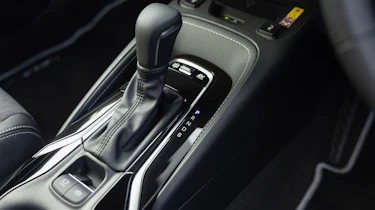 Toyota Corolla facelift - transmission