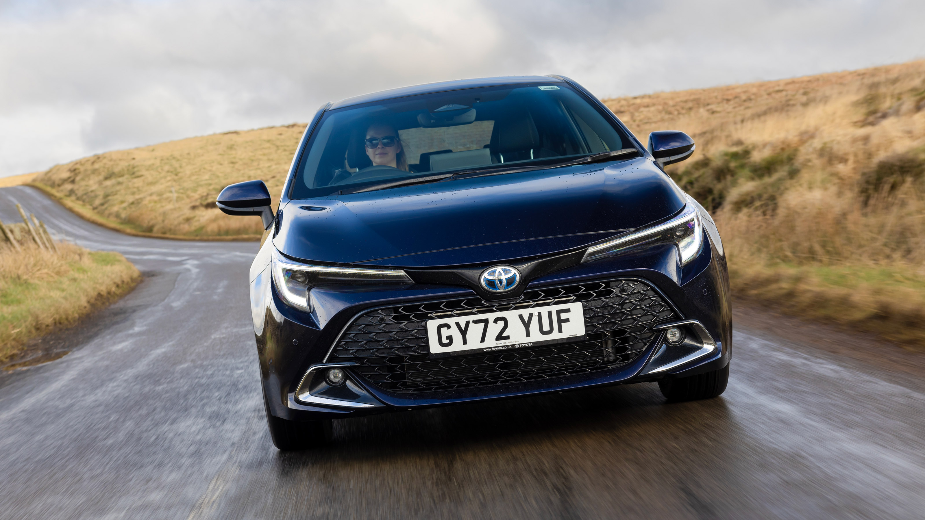 Toyota Corolla facelift - full front