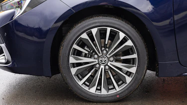 Toyota Corolla facelift - wheel