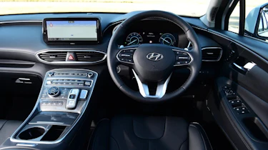 Used Hyundai Santa Fe Mk4 - dash