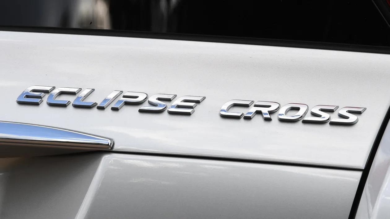 Used Mitsubishi Eclipse Cross - rear badge