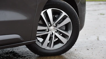 Used Peugeot Traveller - wheel