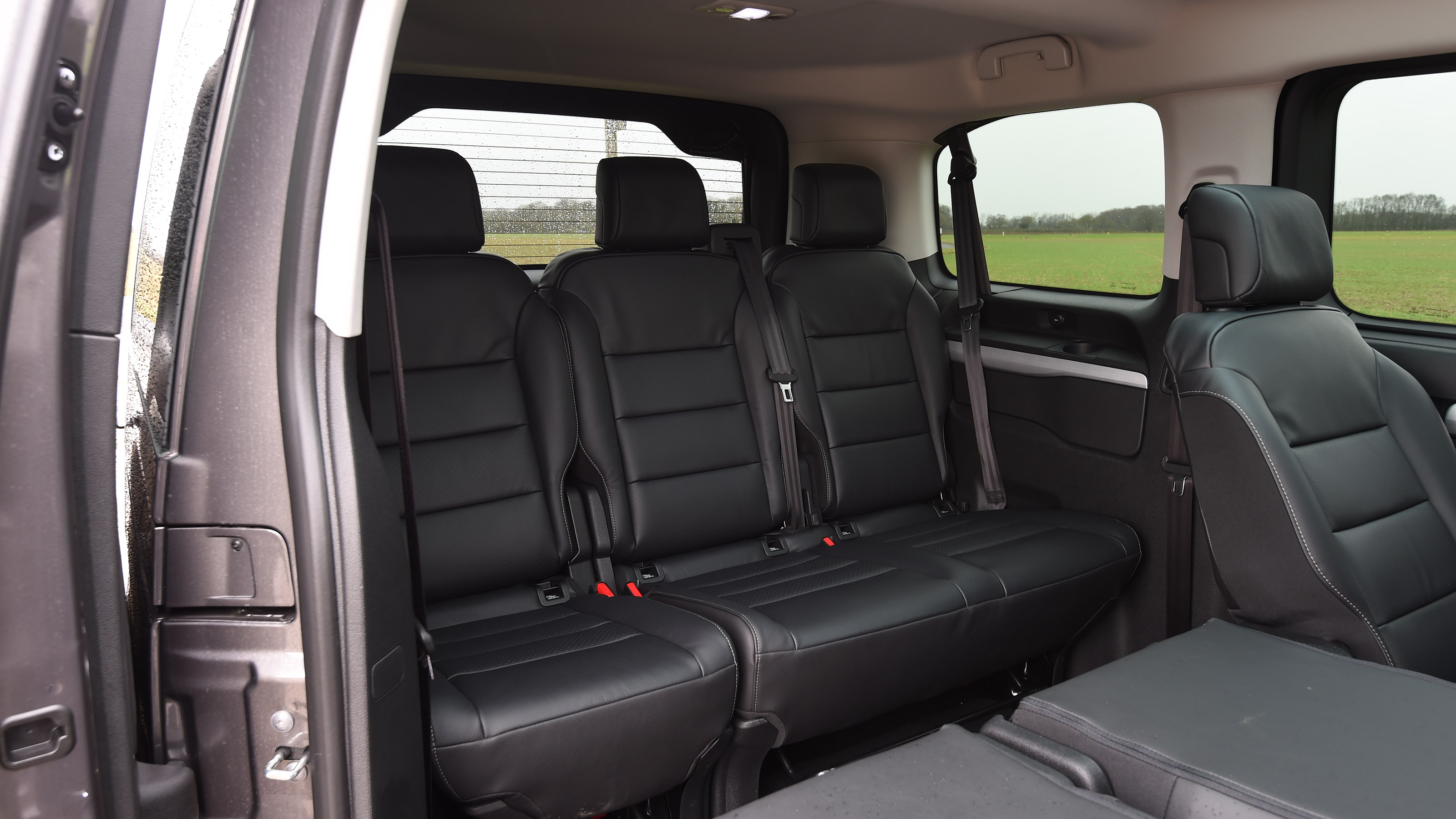 Used Peugeot Traveller - rear seats