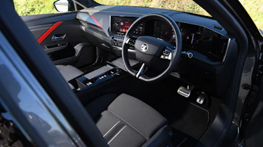 Vauxhall Astra long-termer - dash