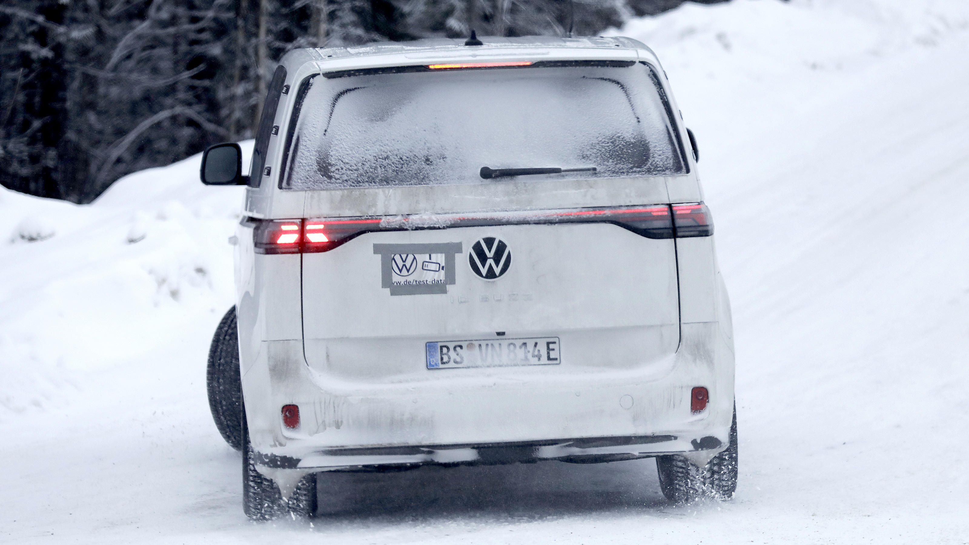 VW ID.Buzz LWB - rear