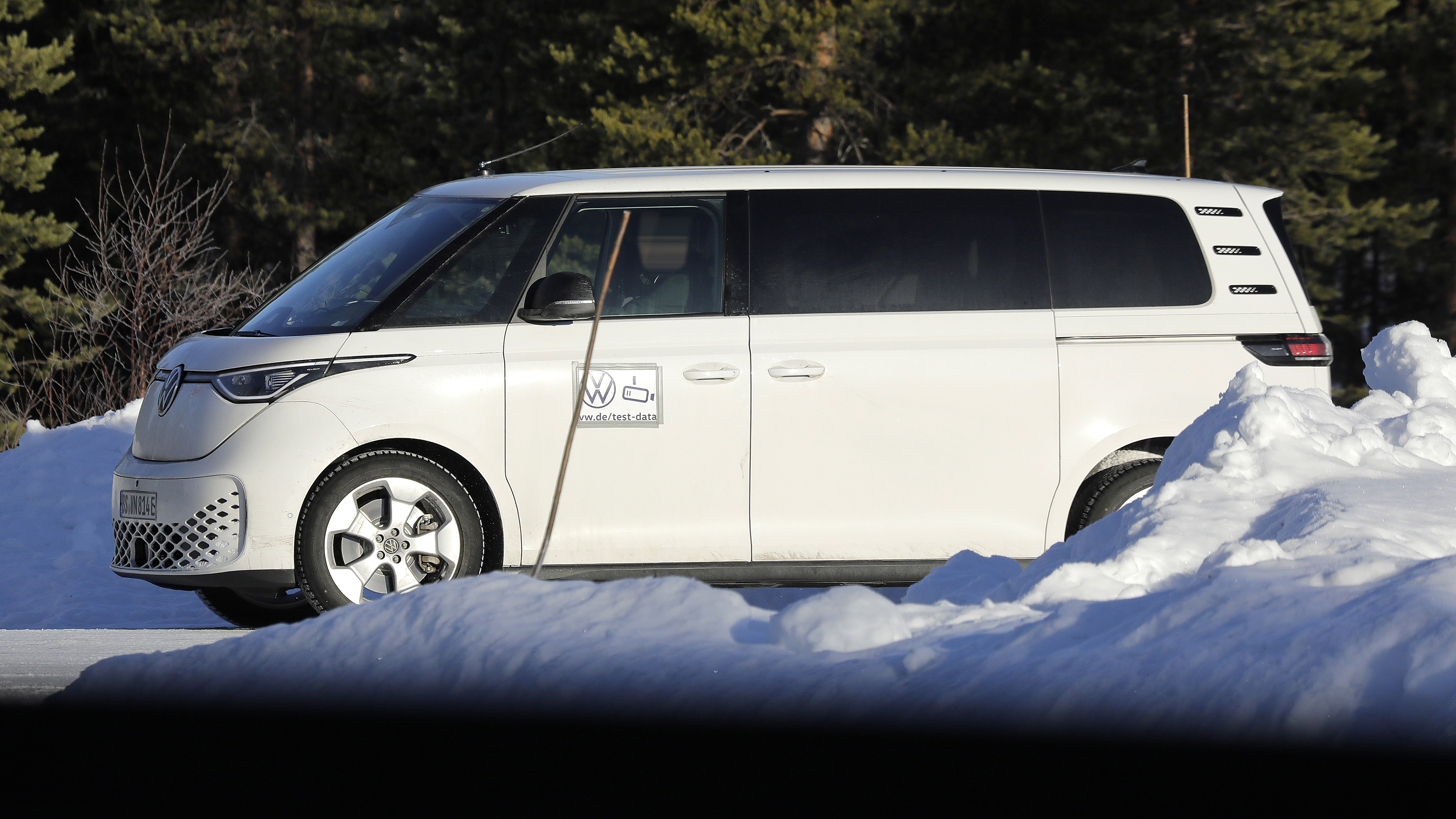 Volkswagen ID. Buzz LWB - front